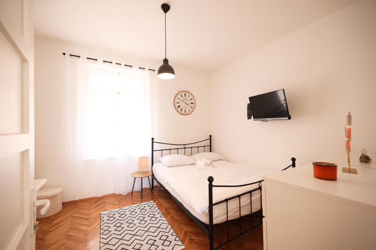 Cozy Studio Apartments In City Centar Stosija Zadar Exterior photo