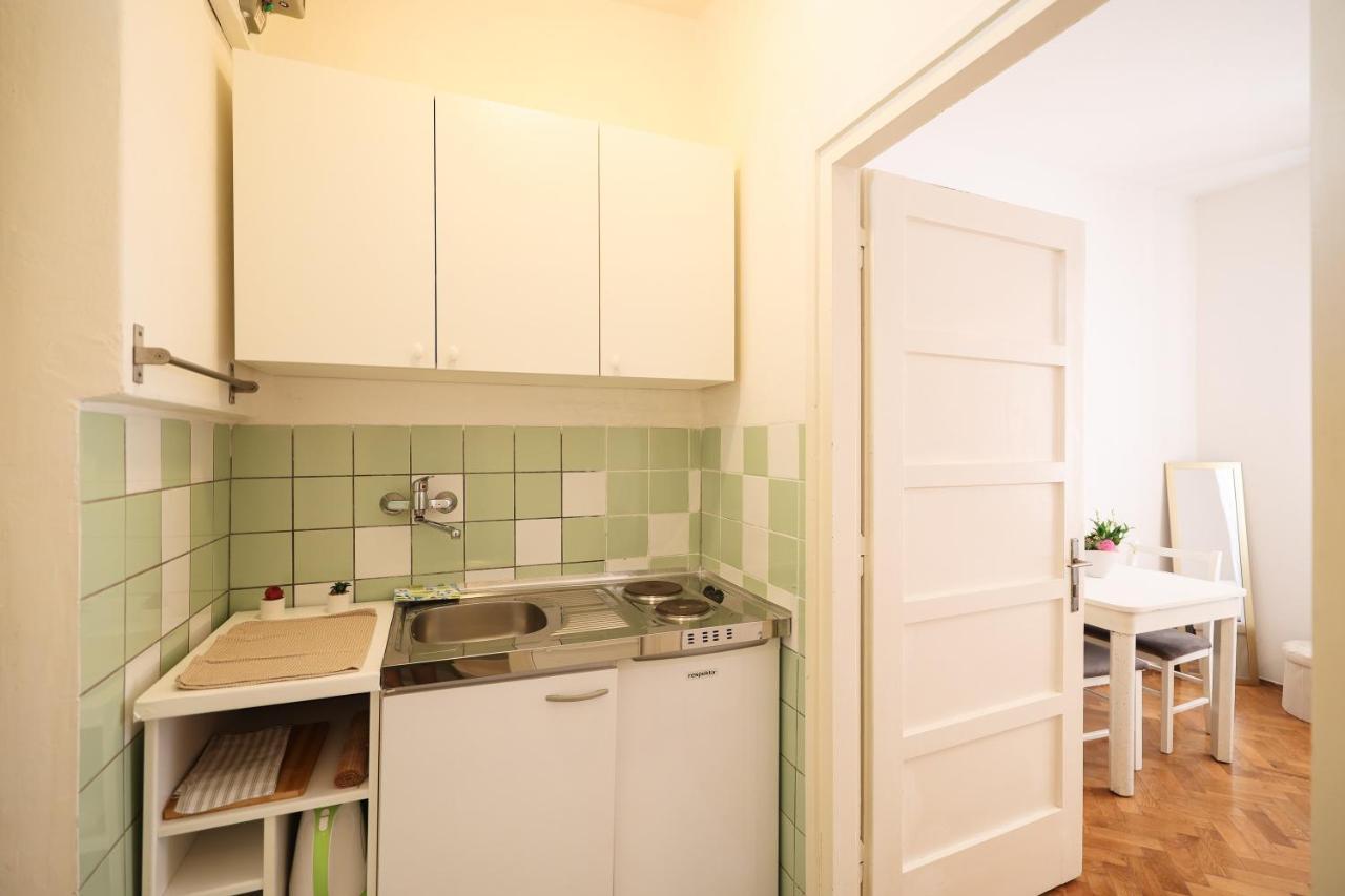 Cozy Studio Apartments In City Centar Stosija Zadar Exterior photo